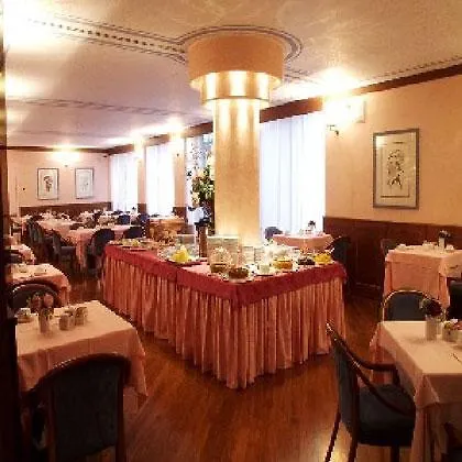 Hotel Crivi'S Milano